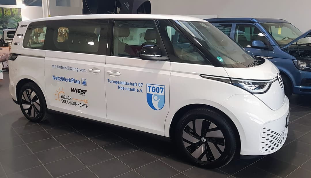 Übergabe eines ID. Buzz an den TG 07 Eberstadt e.V.